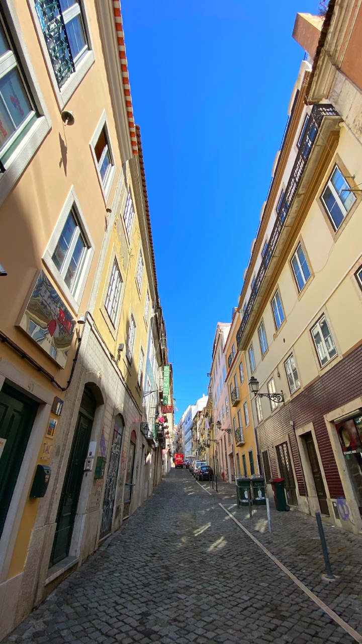 Gasse, Fenster, Road, Stadt, Architektur. Wallpaper in 720x1280 Resolution