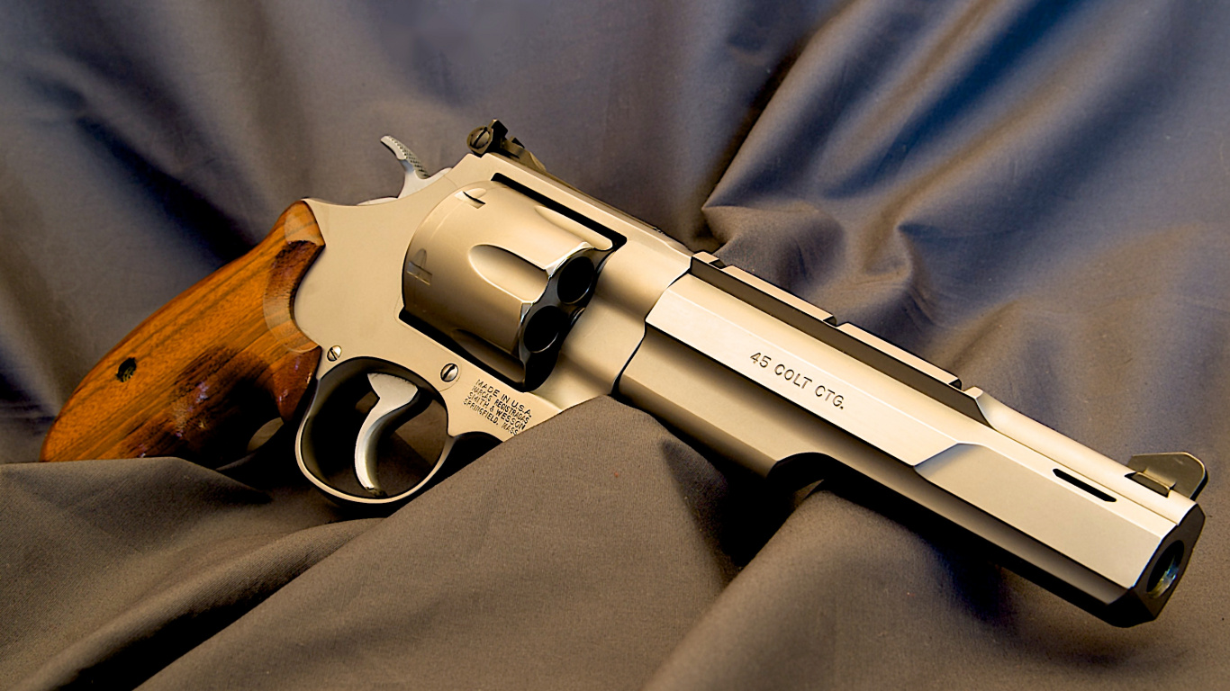 45 Colt, Gun, M1911 Pistol, Colt Single Action Army, Firearm. Wallpaper in 1366x768 Resolution