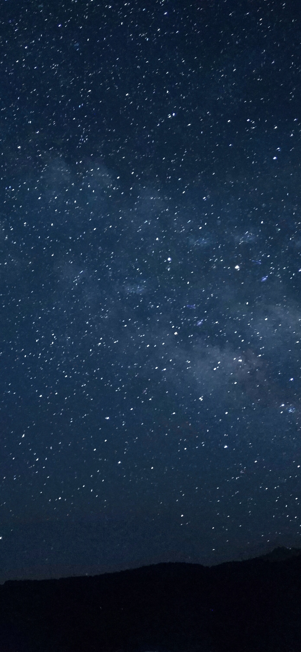 Silueta de Montaña Bajo la Noche Estrellada. Wallpaper in 1242x2688 Resolution