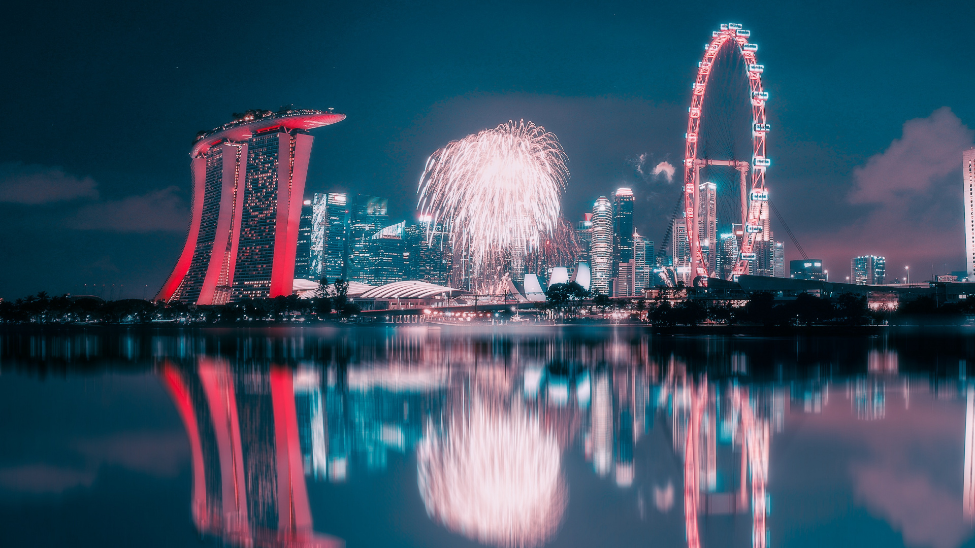 Feu D'artifice Au-dessus D'un Plan D'eau Pendant la Nuit. Wallpaper in 1920x1080 Resolution