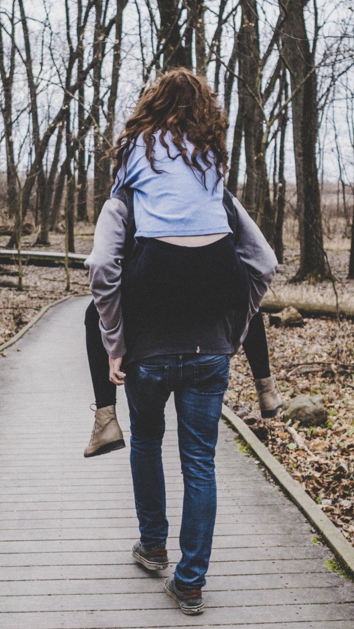 Couple, People in Nature, Tree, Walking, Jeans. Wallpaper in 720x1280 Resolution