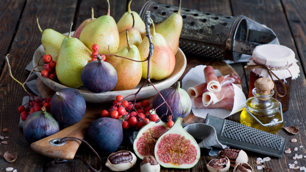 Frutas en la Mesa de Madera Marrón. Wallpaper in 1280x720 Resolution