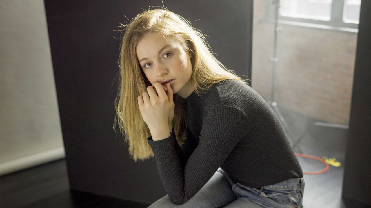 Blond, Hair, Long Hair, Brown Hair, Girl. Wallpaper in 1280x720 Resolution