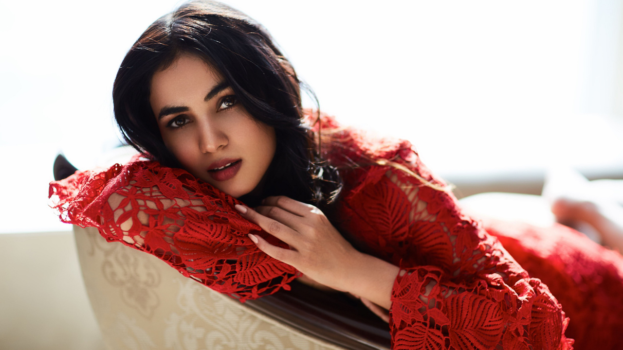 Schauspielerin Sonal Chauhan, Sonal Chauhan, Paltan, Bollywood, Schauspieler. Wallpaper in 1280x720 Resolution
