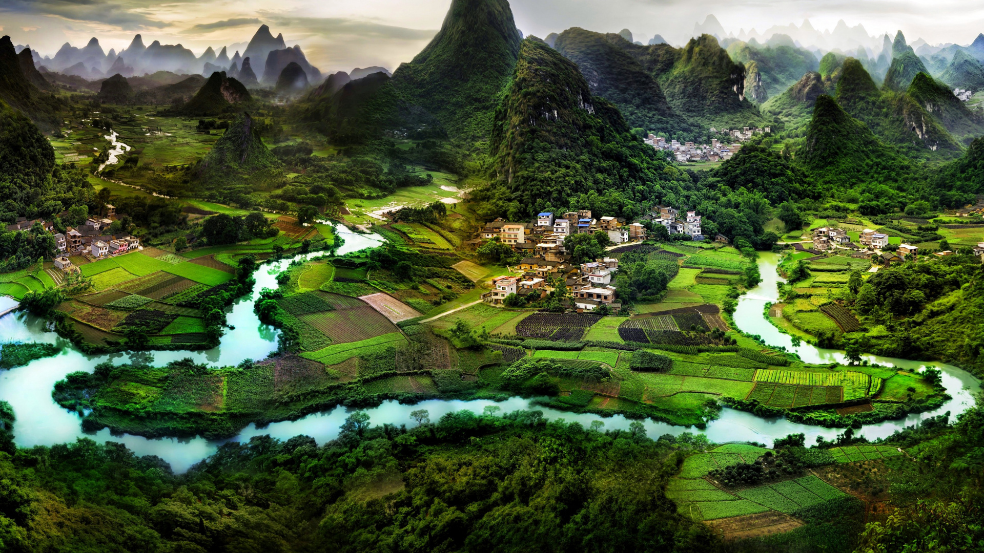 Green Mountain Under White Sky During Daytime. Wallpaper in 1920x1080 Resolution