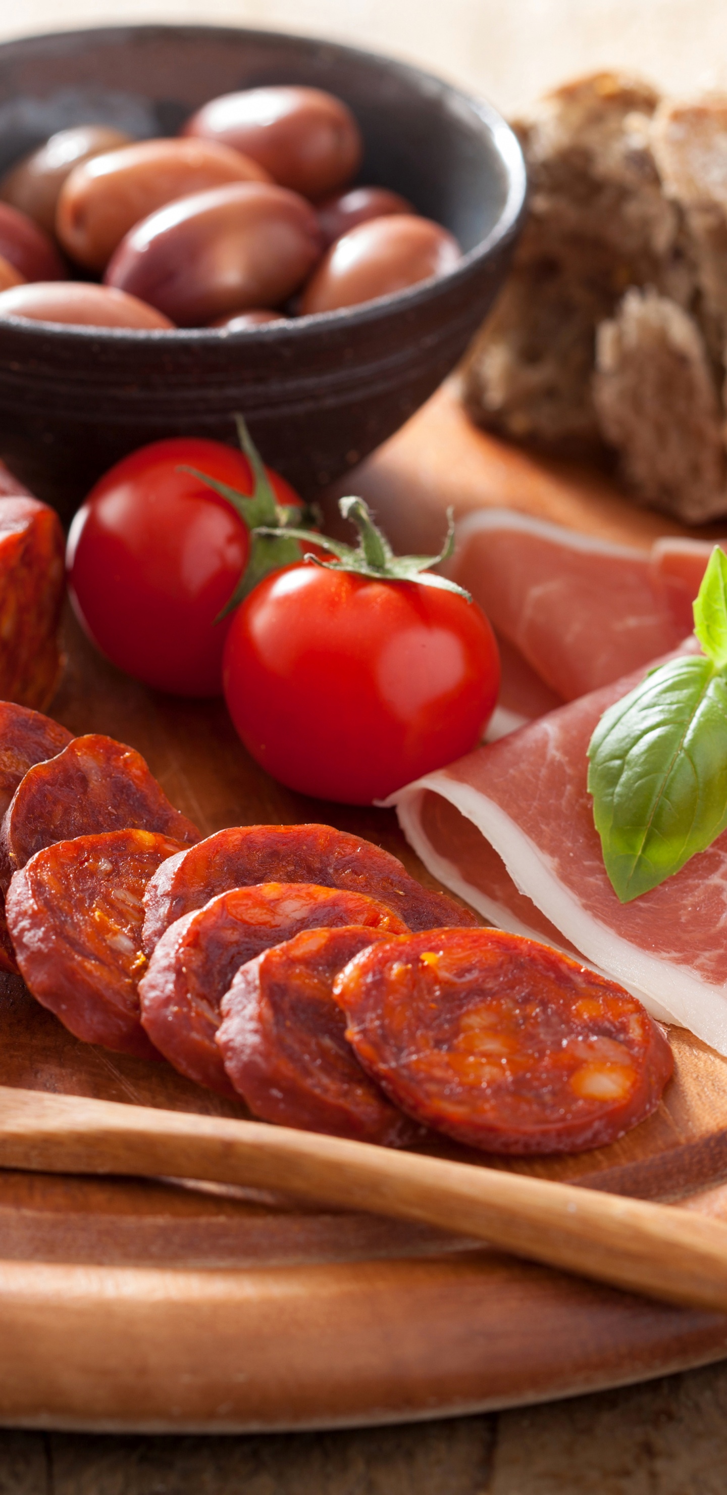 Ají Rojo y Cuchara de Madera Marrón. Wallpaper in 1440x2960 Resolution