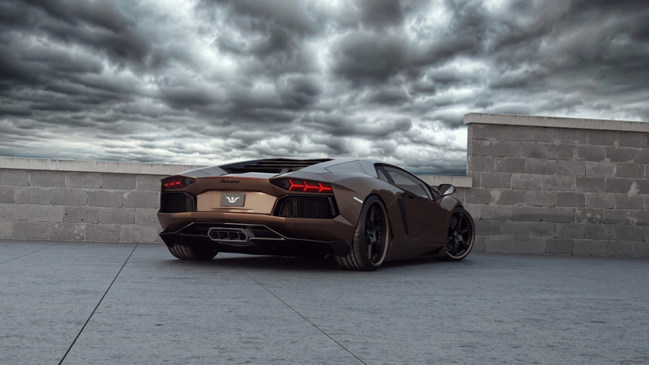 Porsche 911 Marrón Estacionado Junto a Una Pared de Ladrillo Marrón. Wallpaper in 1280x720 Resolution