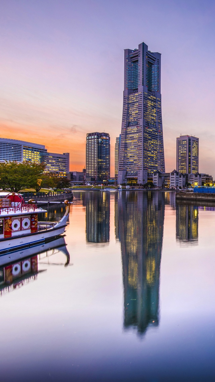 Skyscraper, Water, Yokohama Cosmo World, Building, Boat. Wallpaper in 720x1280 Resolution