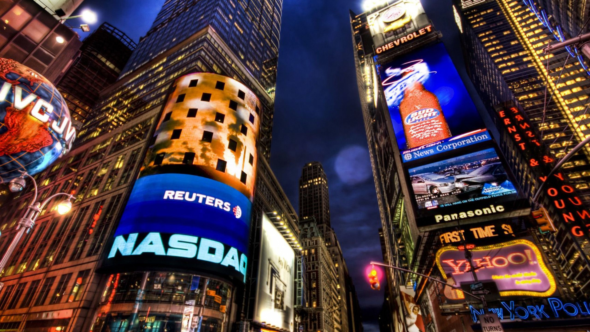Low Angle Photography of High Rise Building During Night Time. Wallpaper in 1920x1080 Resolution
