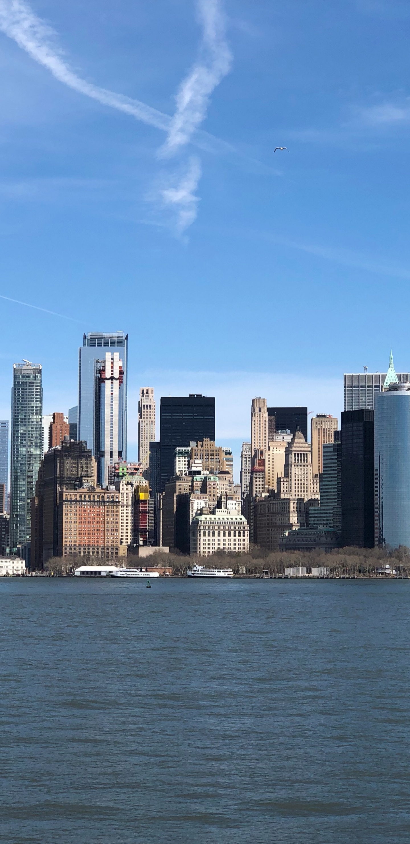 New York City, New York, Wolkenkratzer, Staten Island Fähre, Wasser. Wallpaper in 1440x2960 Resolution