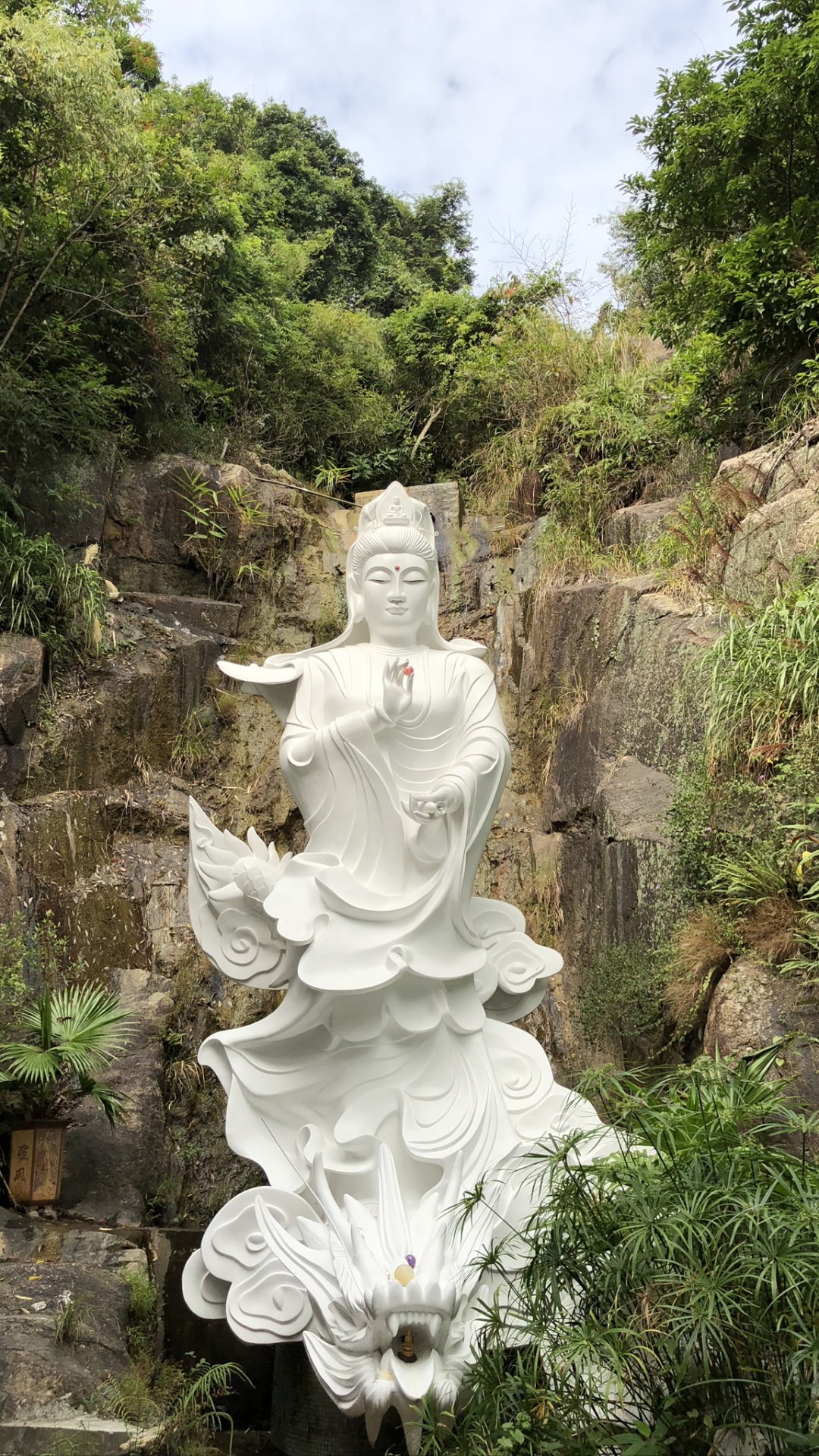 Estatua, Talla de Piedra, la Escultura Clásica, Escultura, Jardin. Wallpaper in 1080x1920 Resolution