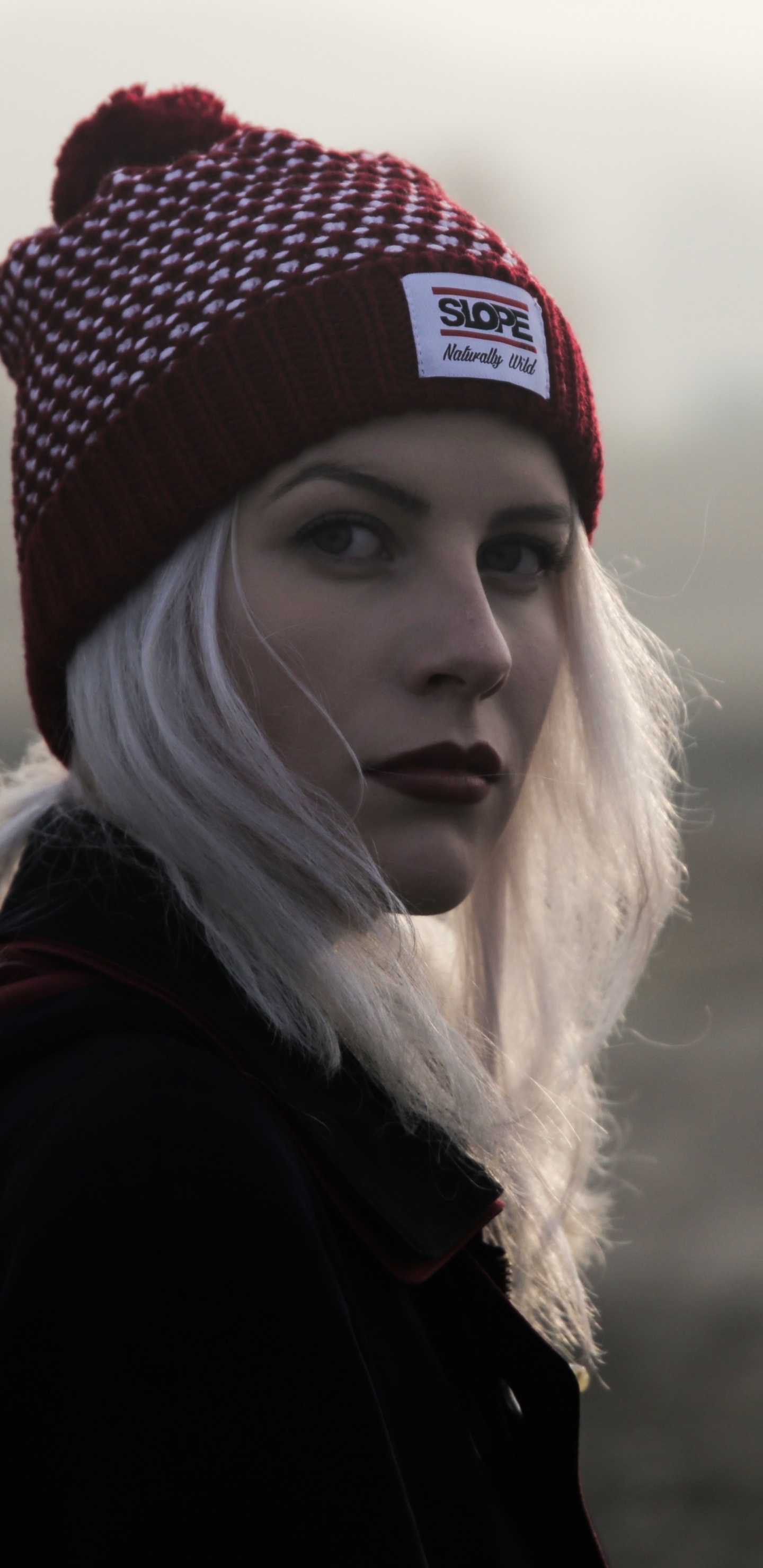 Linda Chica Con Gorro, Sombrero, el Invierno Tiene, Prendas de Vestir Exteriores, Tapa. Wallpaper in 1440x2960 Resolution