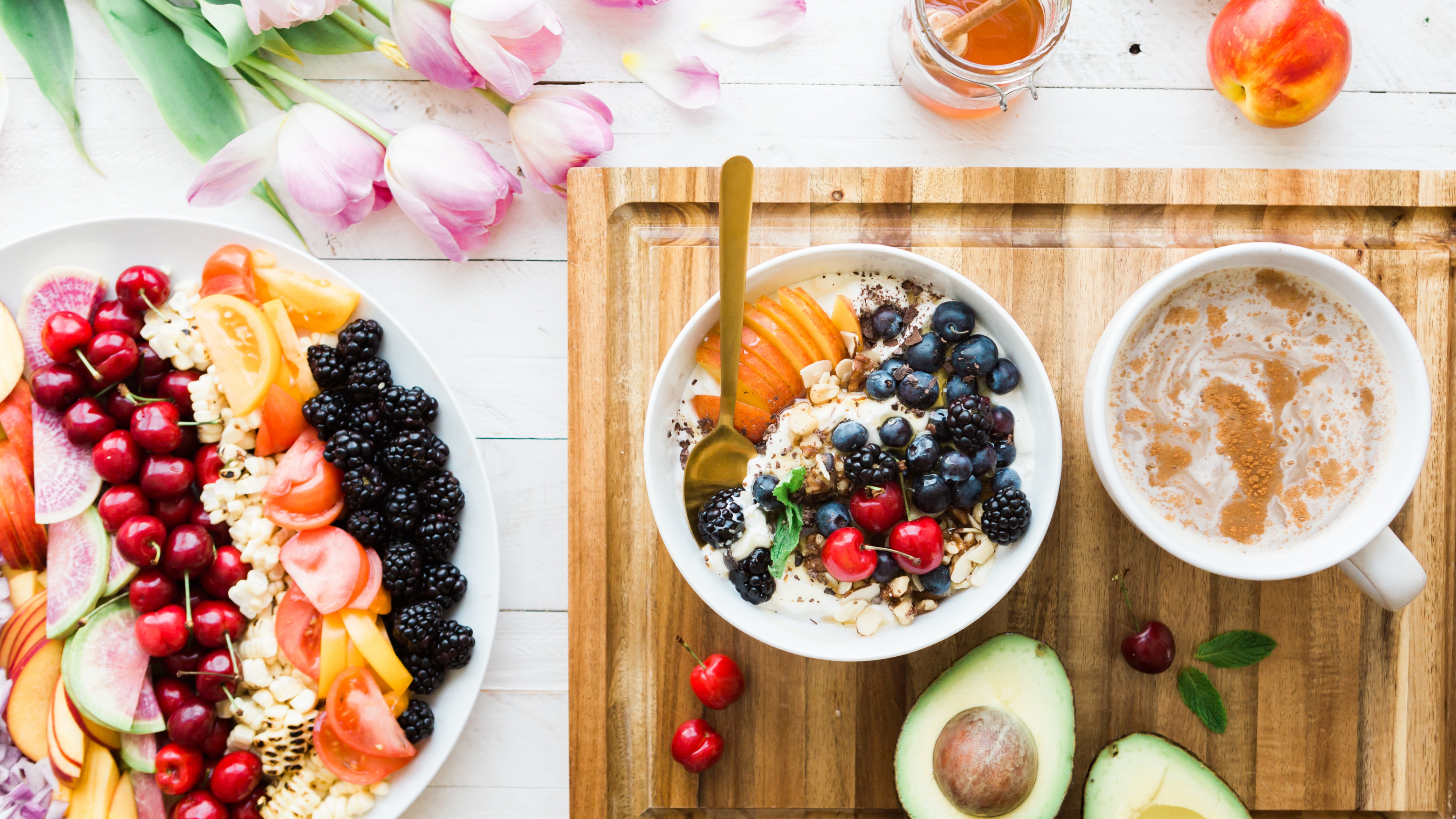 Sliced Fruits on White Ceramic Bowls. Wallpaper in 3840x2160 Resolution
