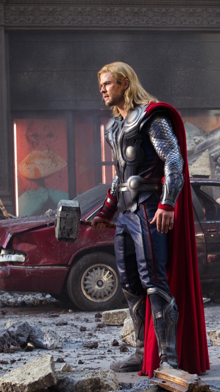 Frau in Schwarzer Lederjacke Steht Neben Frau in Schwarzer Lederjacke. Wallpaper in 720x1280 Resolution