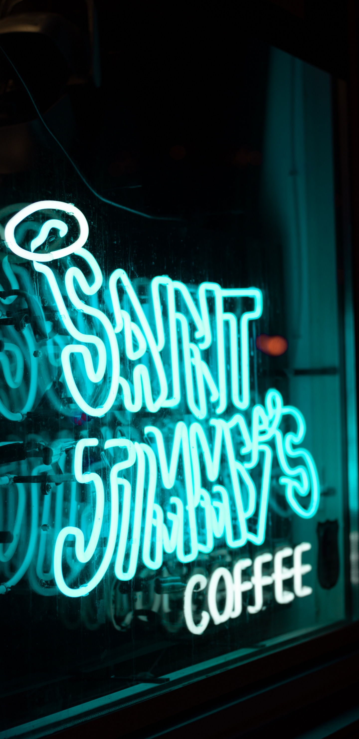 Green and White Happy Birthday Neon Signage. Wallpaper in 1440x2960 Resolution