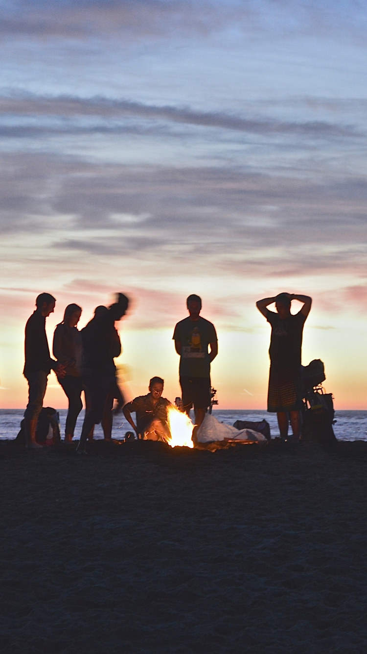 Playa, Mar, Puesta, Oceano, Diversión. Wallpaper in 750x1334 Resolution
