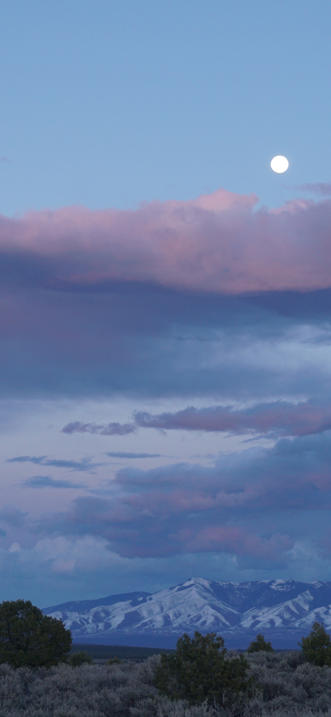 Blue, Highland, Soir, Atmosphère, Matin. Wallpaper in 1125x2436 Resolution