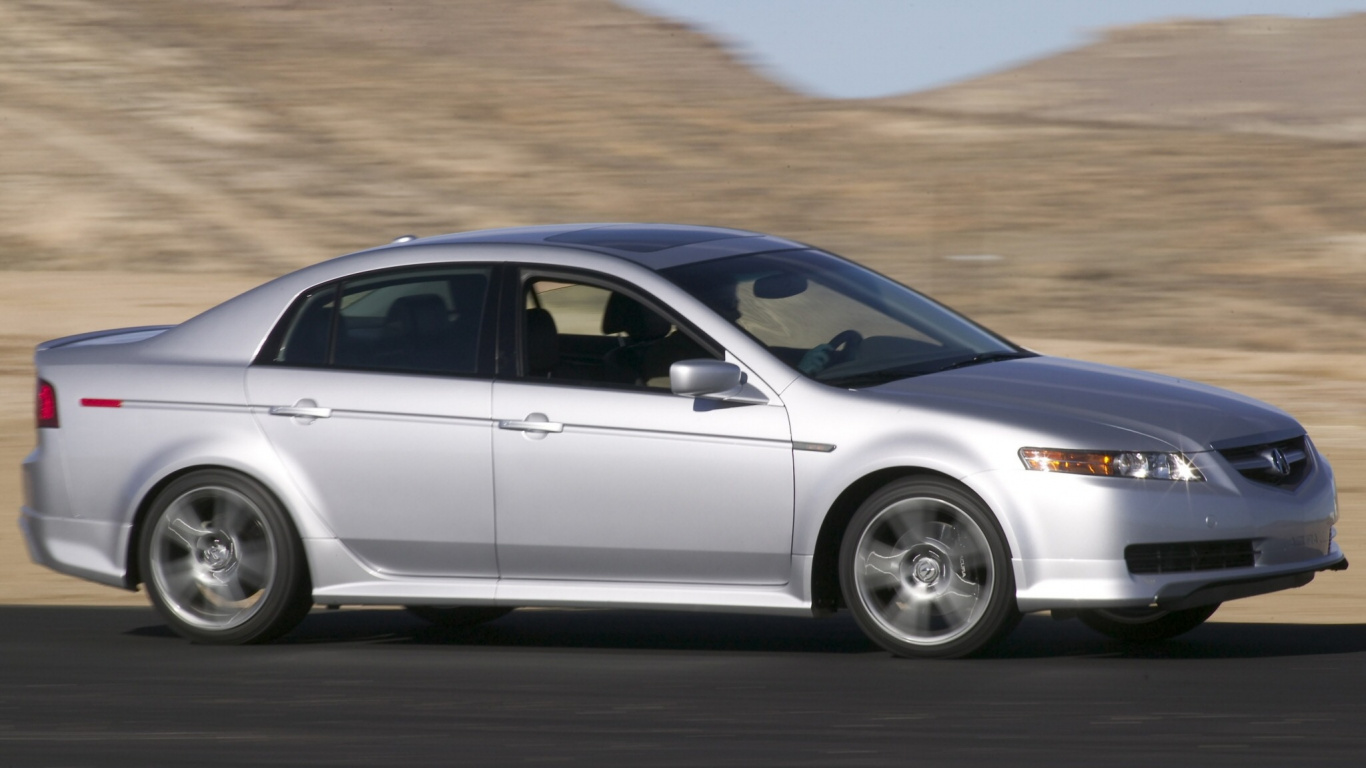 White Mercedes Benz c Class on a Desert. Wallpaper in 1366x768 Resolution