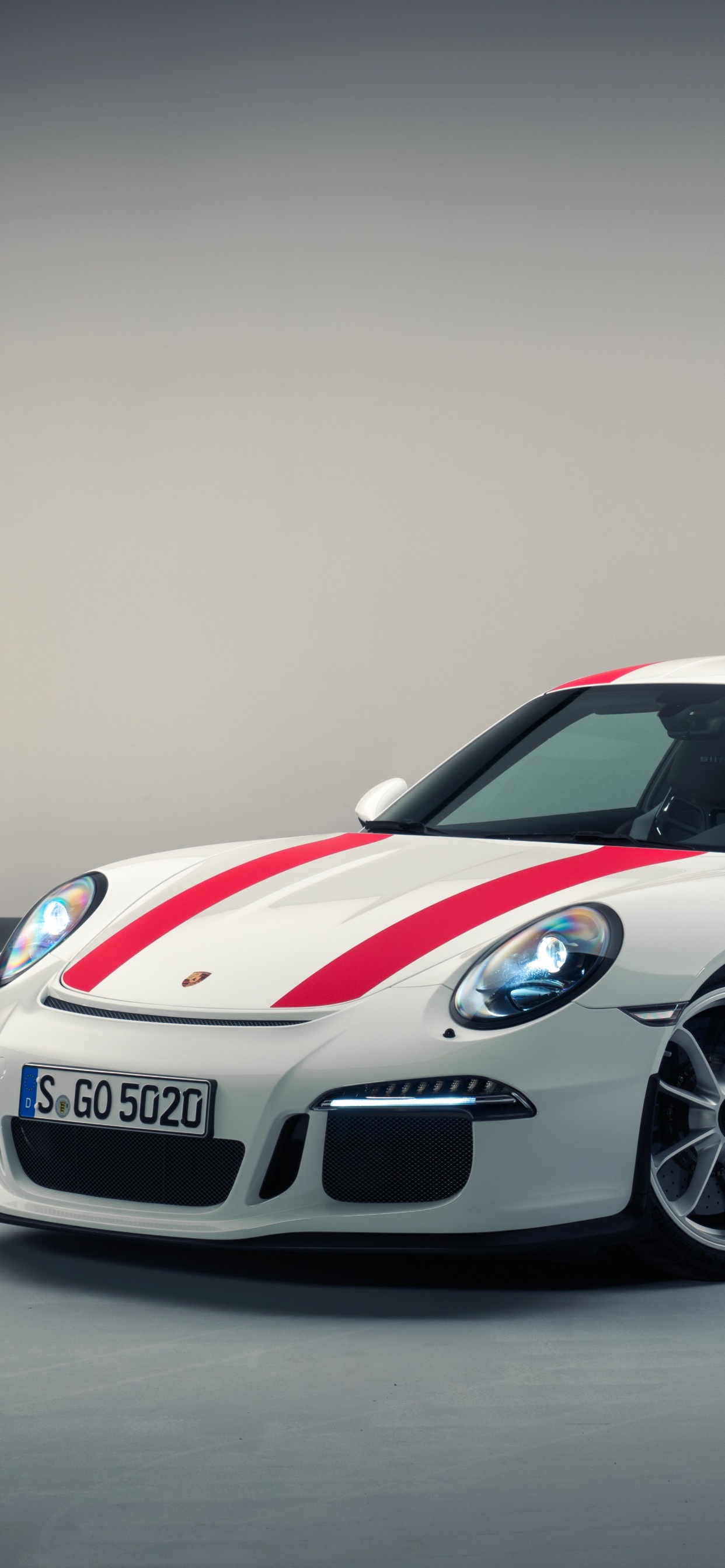 Porsche 911 Blanche et Rouge. Wallpaper in 1242x2688 Resolution