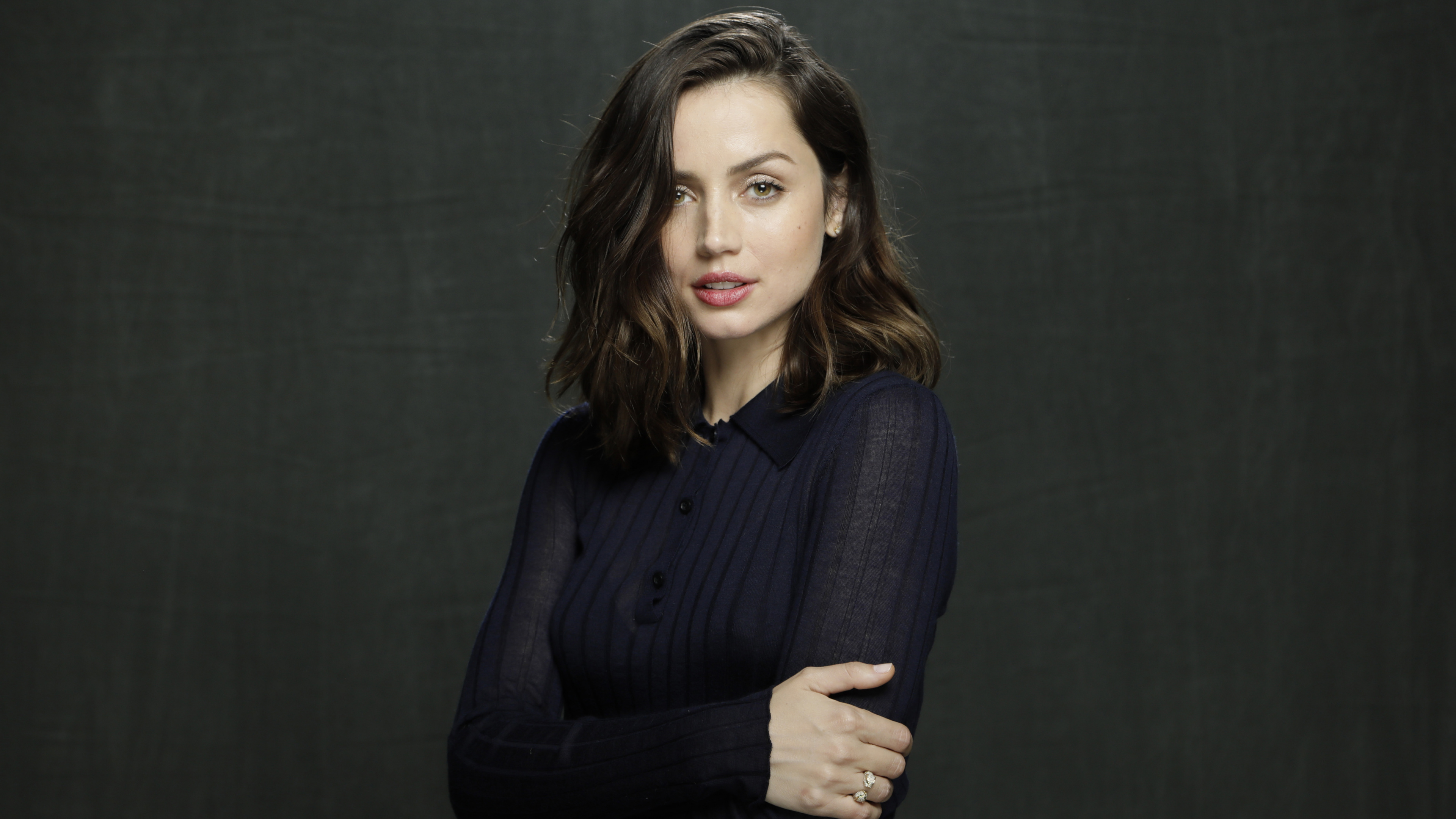 Ana de Armas, Cuchillos Fuera, Negro, Belleza, Cabeza. Wallpaper in 3840x2160 Resolution