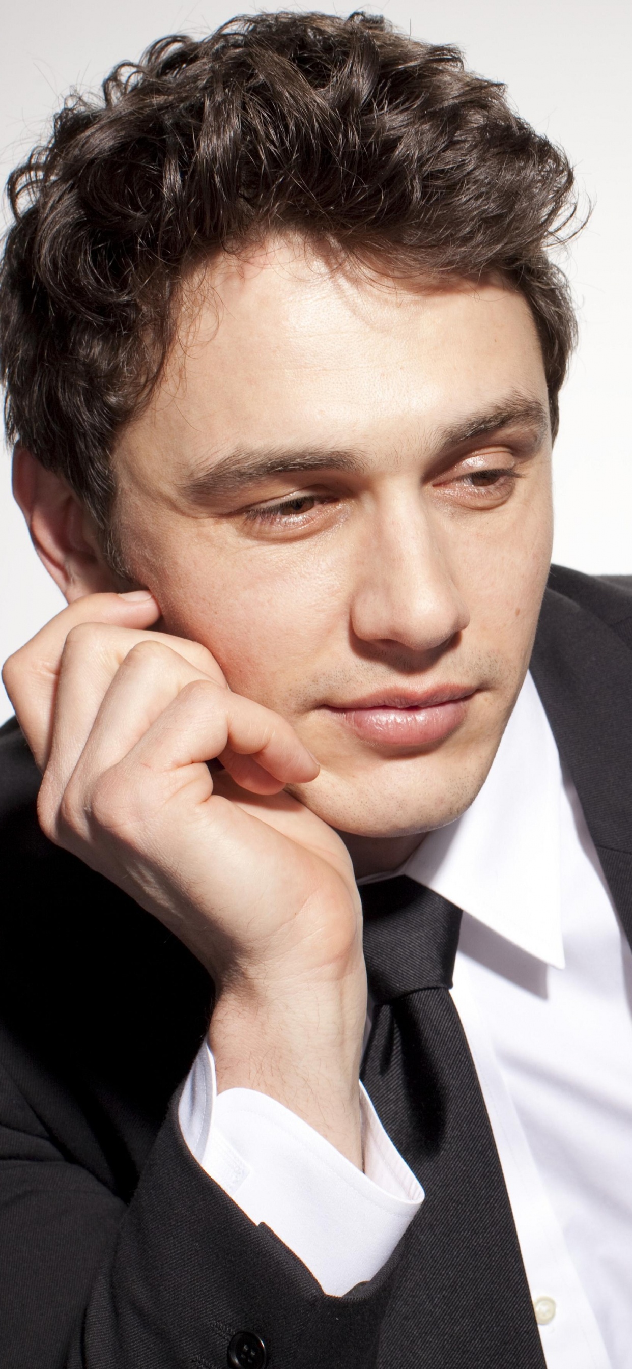 James Franco, Anzug, Kinn, Formelle Kleidung, Kostüm. Wallpaper in 1242x2688 Resolution