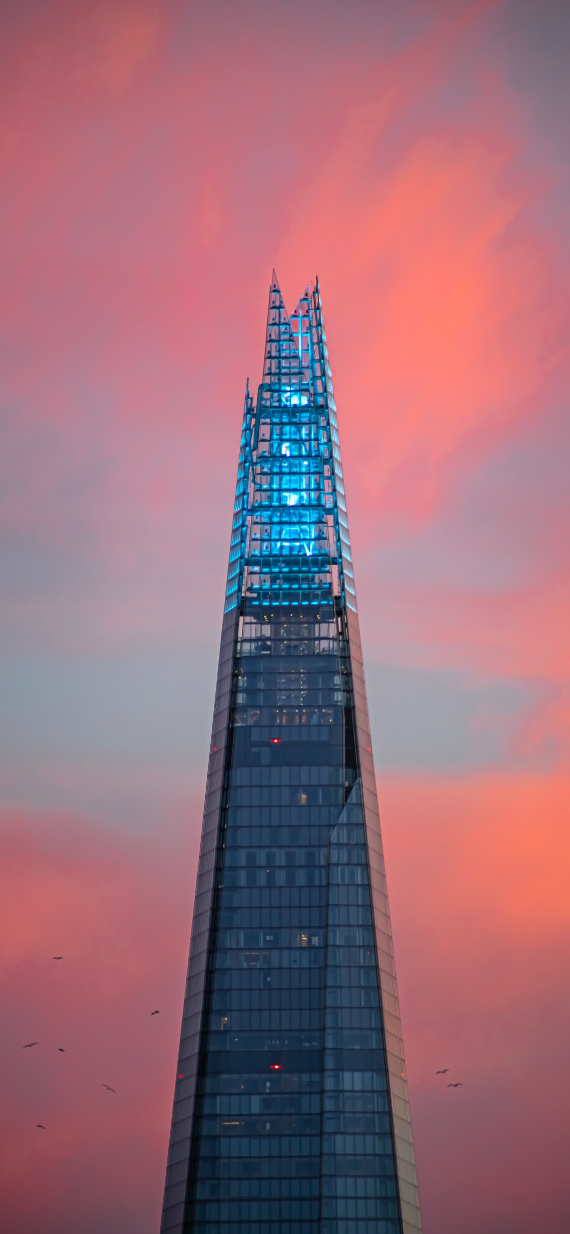 Tower, Architektur, Cloud, Wolkenkratzer, Gebäude. Wallpaper in 1125x2436 Resolution