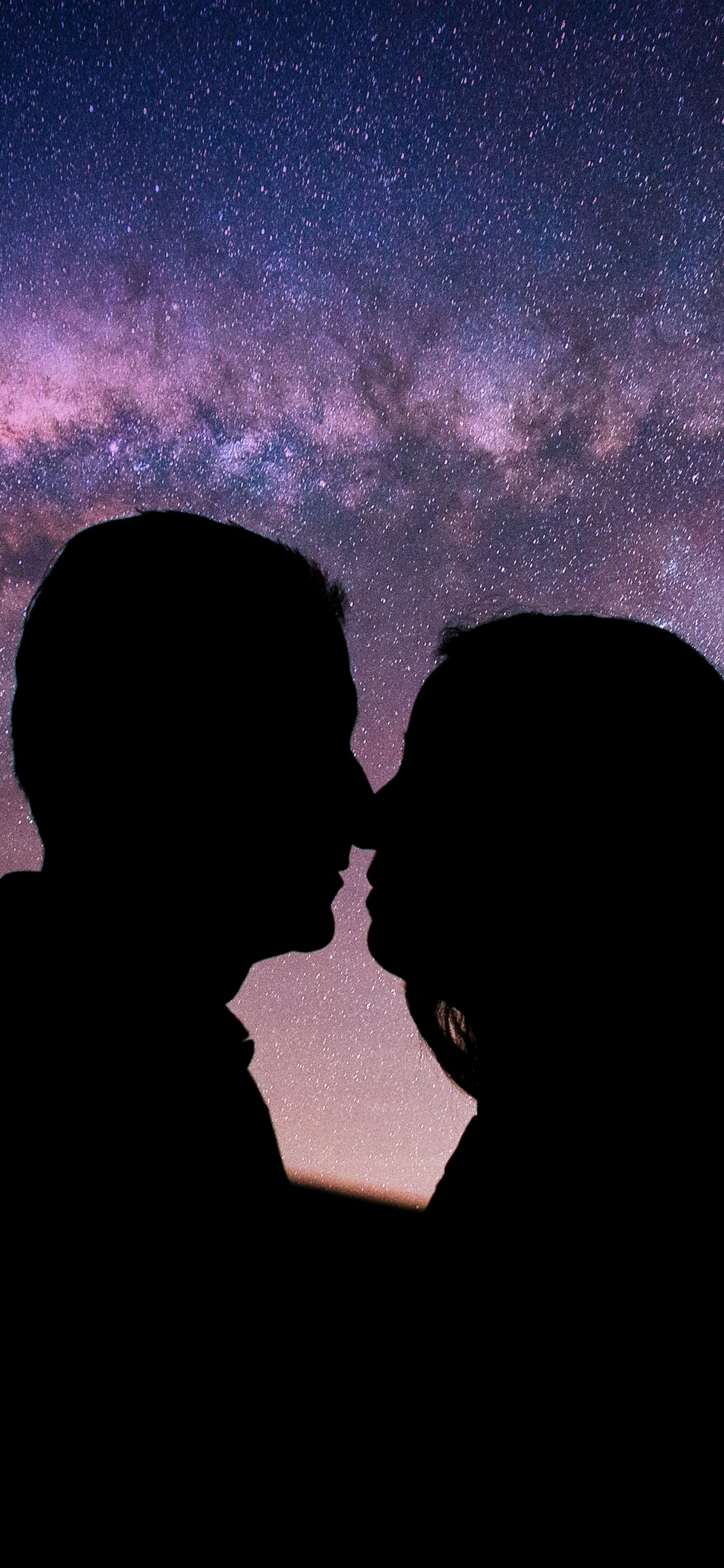 Amour, Nuit, Atmosphère, Interaction, Silhouette. Wallpaper in 1125x2436 Resolution