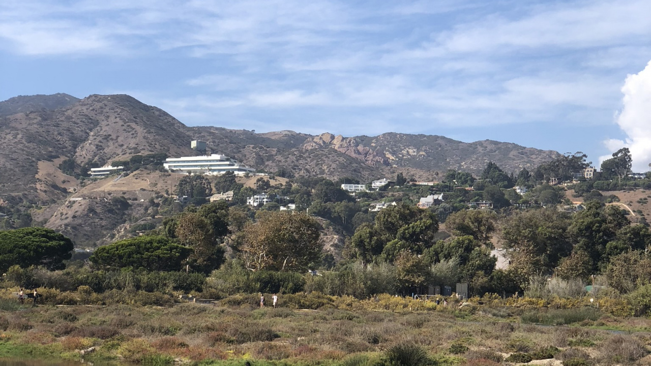 Reflexion, Cloud, Wasserressourcen, Naturlandschaft, Wasser. Wallpaper in 1280x720 Resolution