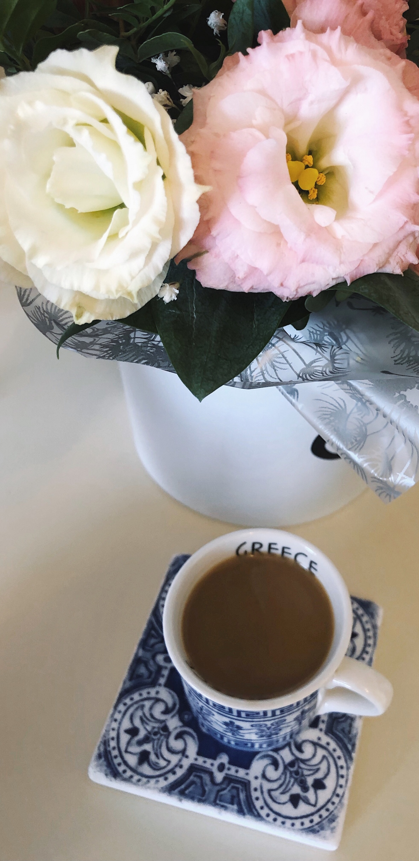 Tasse à Café, Design Floral, Vase, Thé, Bouquet de Fleurs. Wallpaper in 1440x2960 Resolution