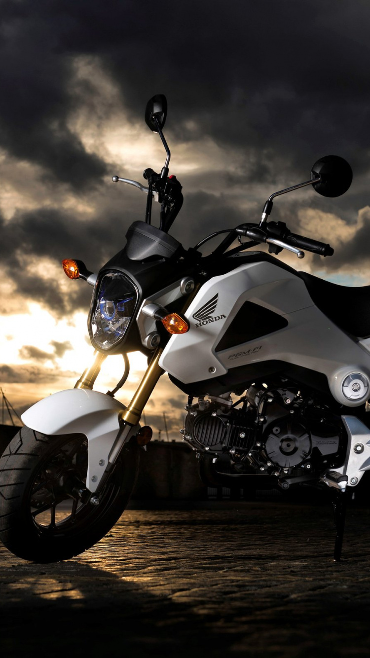 本田汽车公司, 天空, 自行车运动, 本田CBR125R 壁纸 750x1334 允许