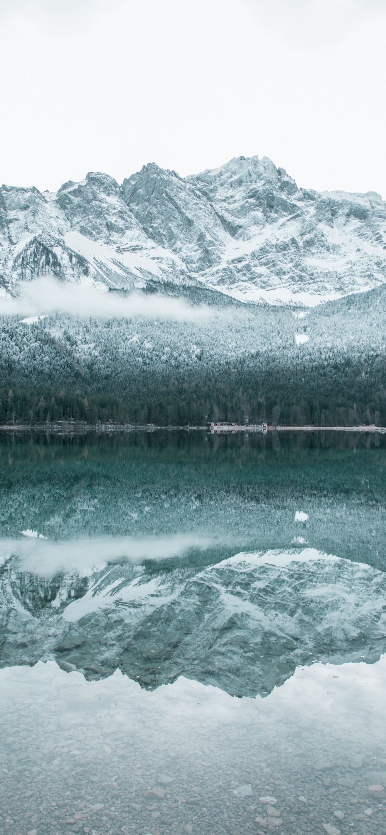 Eibsee, Bergigen Landschaftsformen, Gletscher-landform, Gletscher, Bergkette. Wallpaper in 1242x2688 Resolution