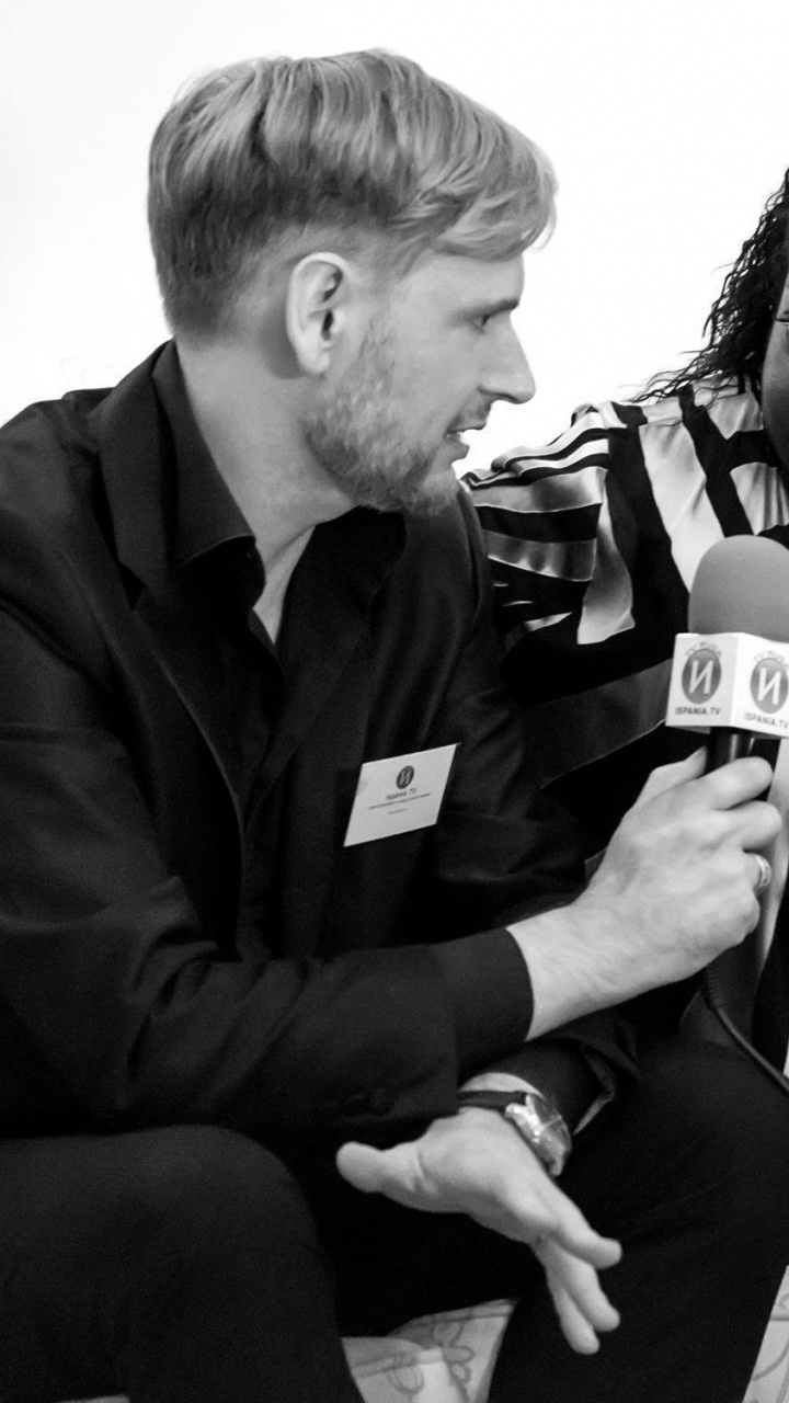 Blog, Monochrome, Costume, Whatsapp, Black and White. Wallpaper in 720x1280 Resolution