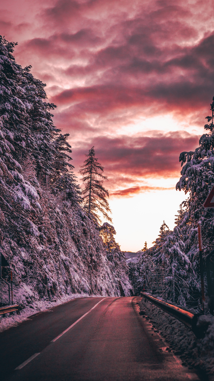 Morgen, Fahrbahn, Cloud, Naturlandschaft, Road. Wallpaper in 750x1334 Resolution
