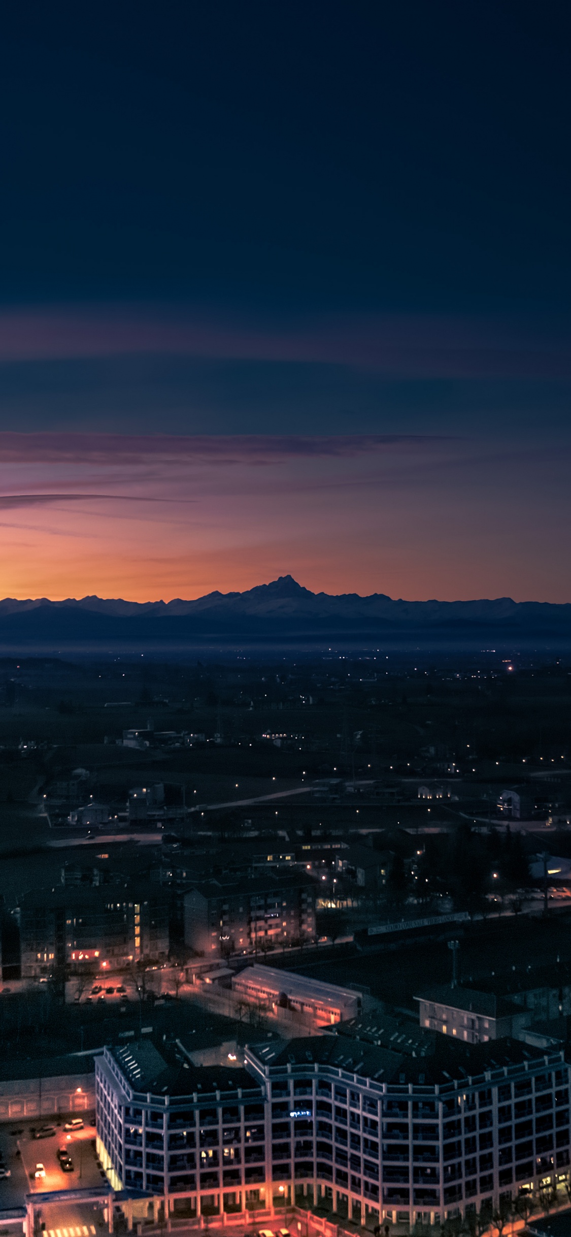 Ambiente, Edificio, Afterglow, Atardecer, Torre de Bloques. Wallpaper in 1125x2436 Resolution