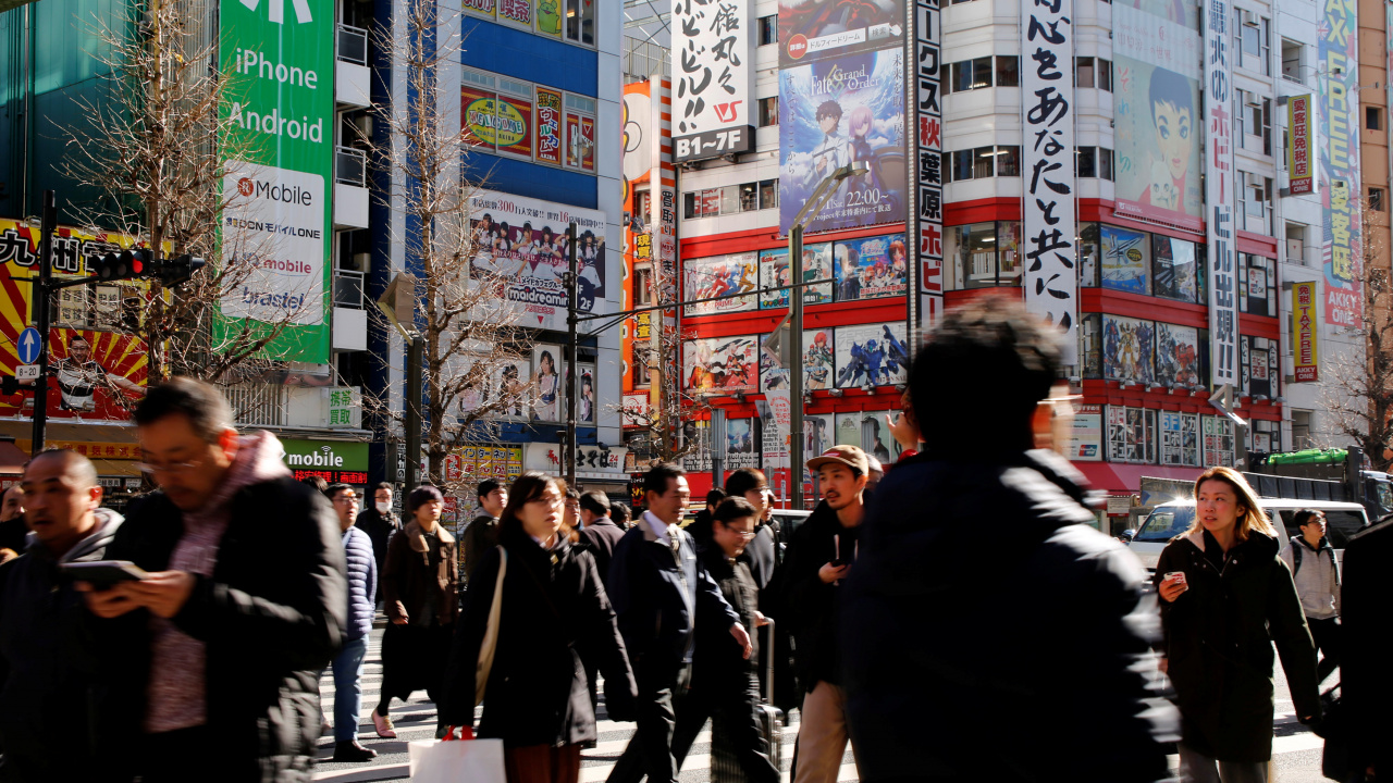 People Walking on Street During Daytime. Wallpaper in 1280x720 Resolution
