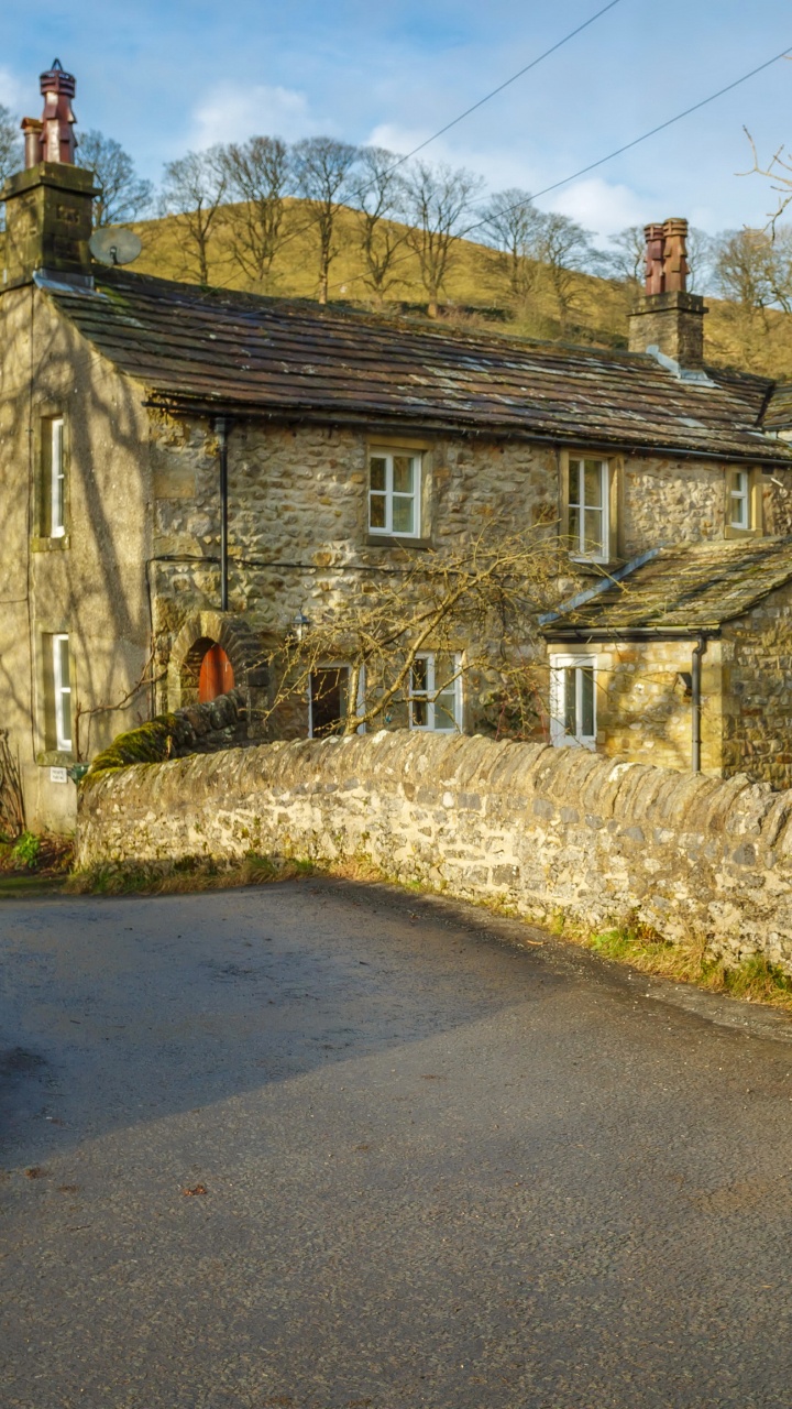 Brown Brick House Near Trees and Road. Wallpaper in 720x1280 Resolution