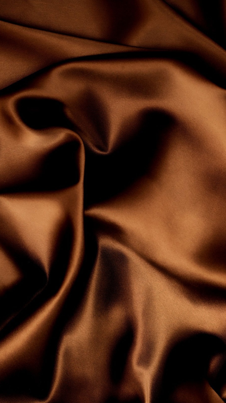 Schwarzes Textil Auf Weißem Textil. Wallpaper in 720x1280 Resolution