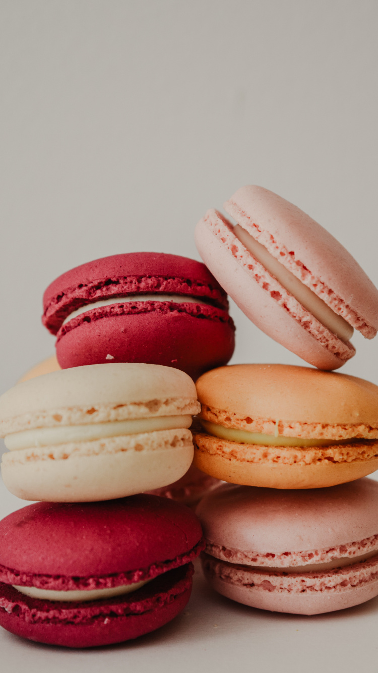 3 Pink and White Macaroons. Wallpaper in 750x1334 Resolution