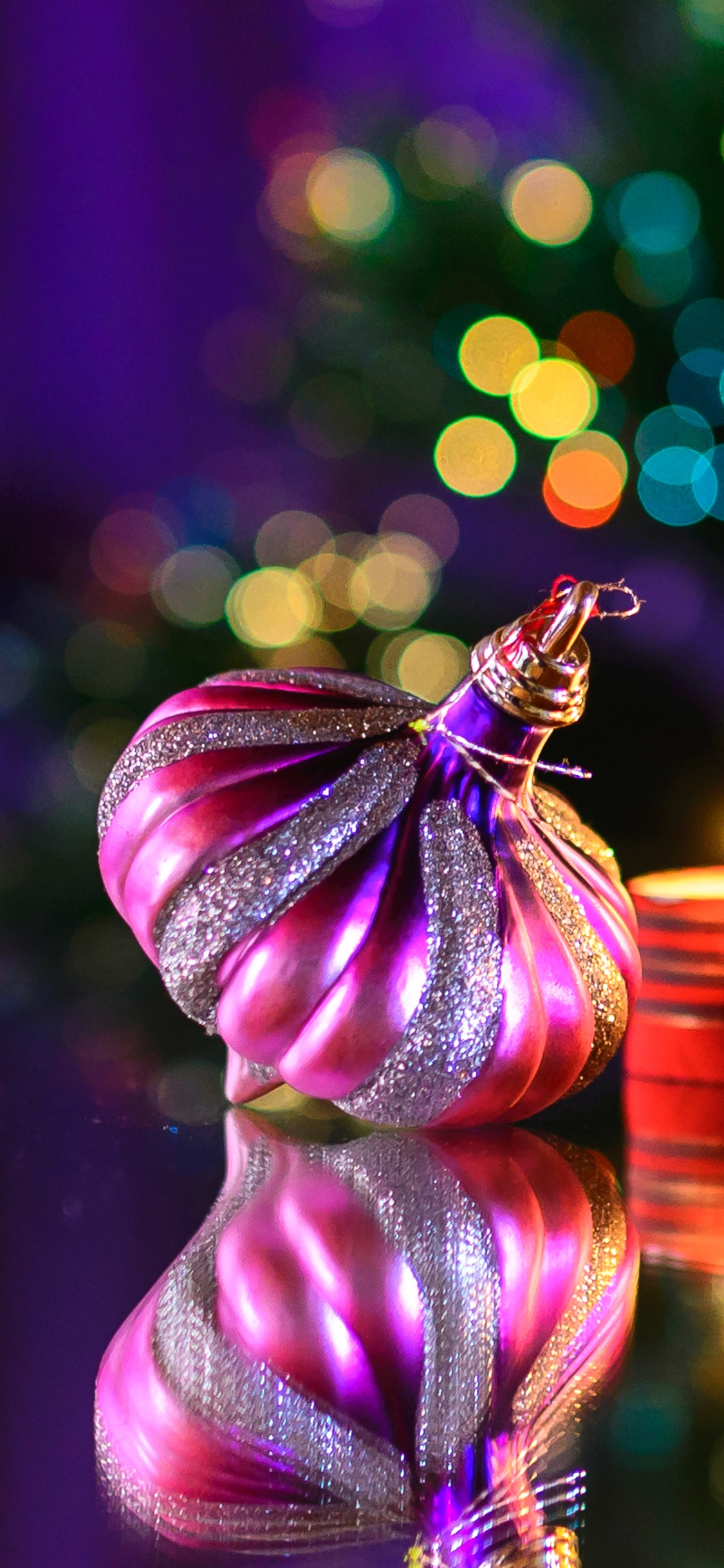 New Year, Christmas Day, Holiday, Christmas Decoration, Lighting. Wallpaper in 1125x2436 Resolution