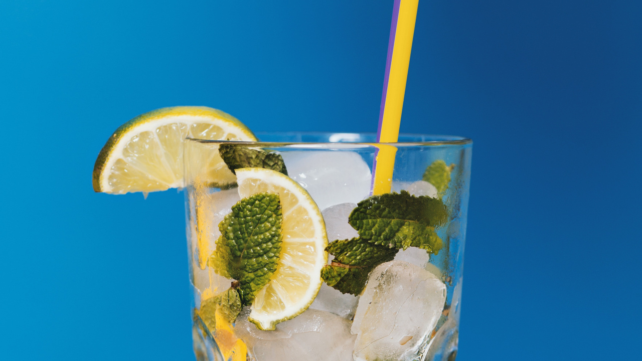 Clear Drinking Glass With Ice and Straw. Wallpaper in 1280x720 Resolution