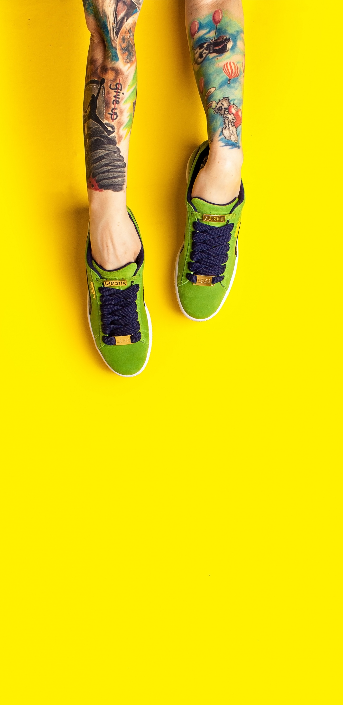 Person in Blue Denim Jeans and Black and White Sneakers. Wallpaper in 1440x2960 Resolution