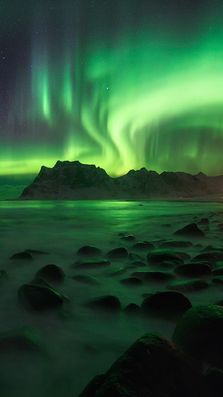 Ondas de Agua Verde y Negra. Wallpaper in 720x1280 Resolution