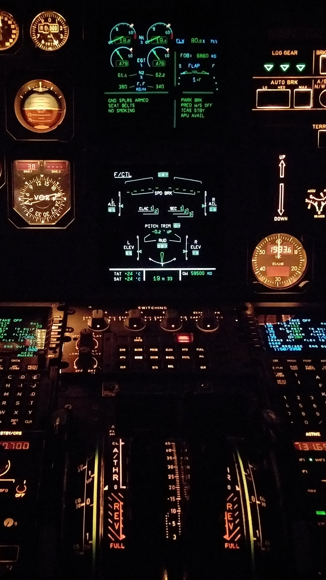 Schwarzweiß-Audiomischer. Wallpaper in 1080x1920 Resolution