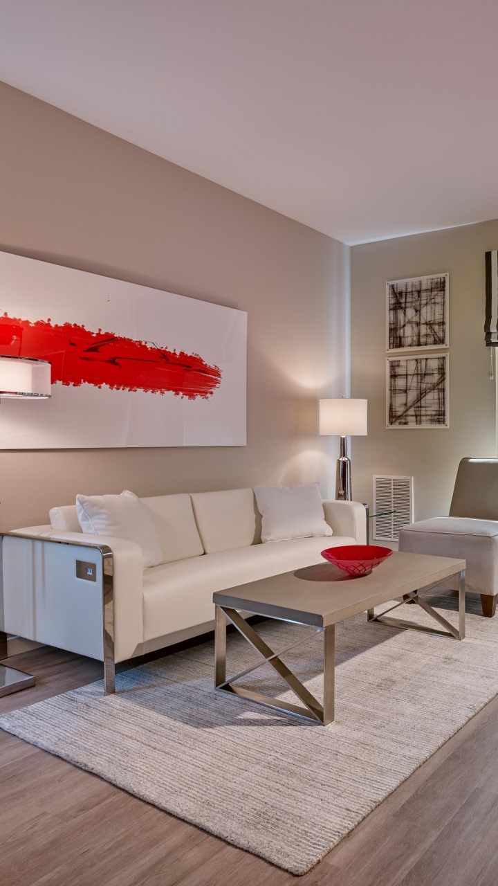 Weiße Couch Neben Weißem Holztisch. Wallpaper in 720x1280 Resolution