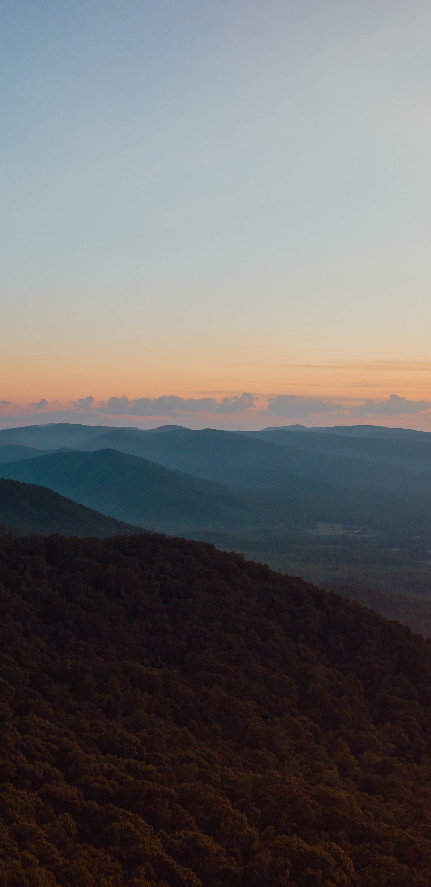 Crête, Silhouette, Ciel, Highland, Atmosphère. Wallpaper in 1440x2960 Resolution