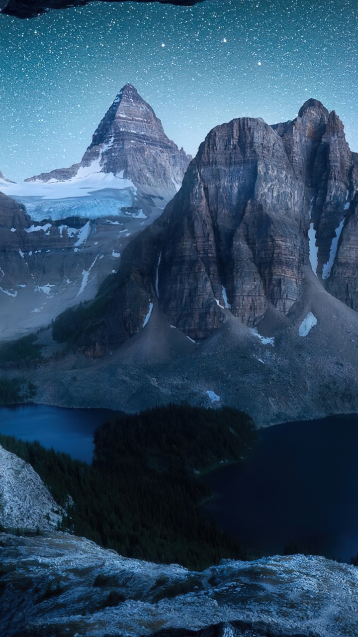 Monte Assiniboine, Lago Magog, Picos de Rayos de Sol, Montaña, Lago Sunburst. Wallpaper in 720x1280 Resolution