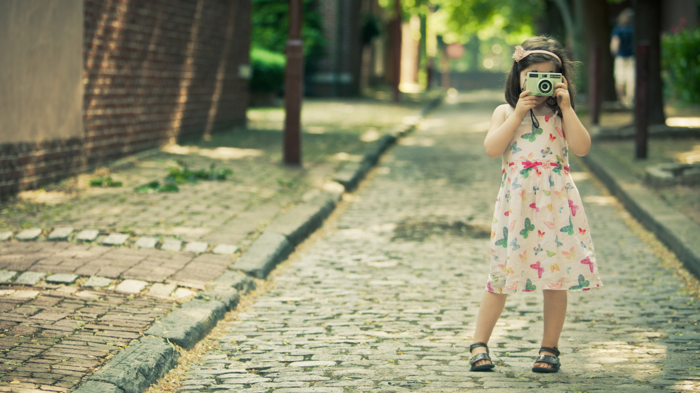 阳光, 女孩, 绿色的 壁纸 1366x768 允许