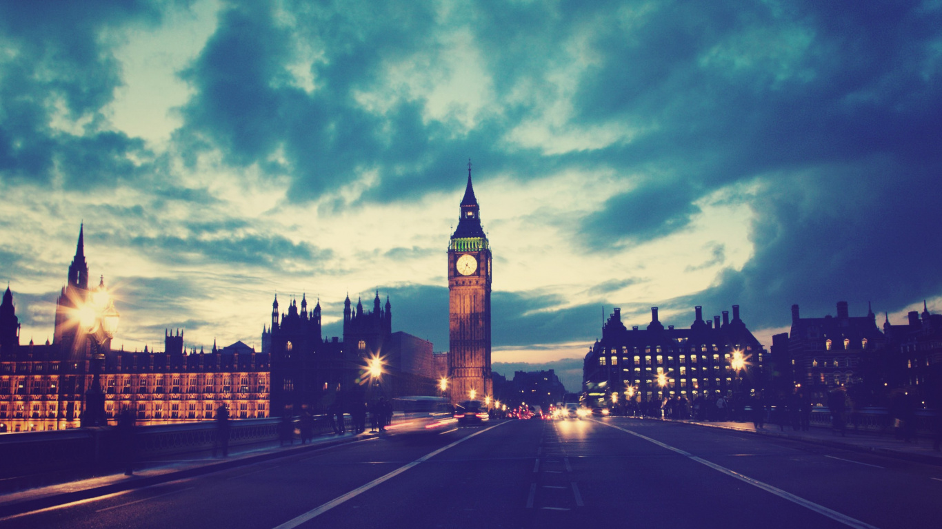 Big Ben Tower During Night Time. Wallpaper in 1366x768 Resolution
