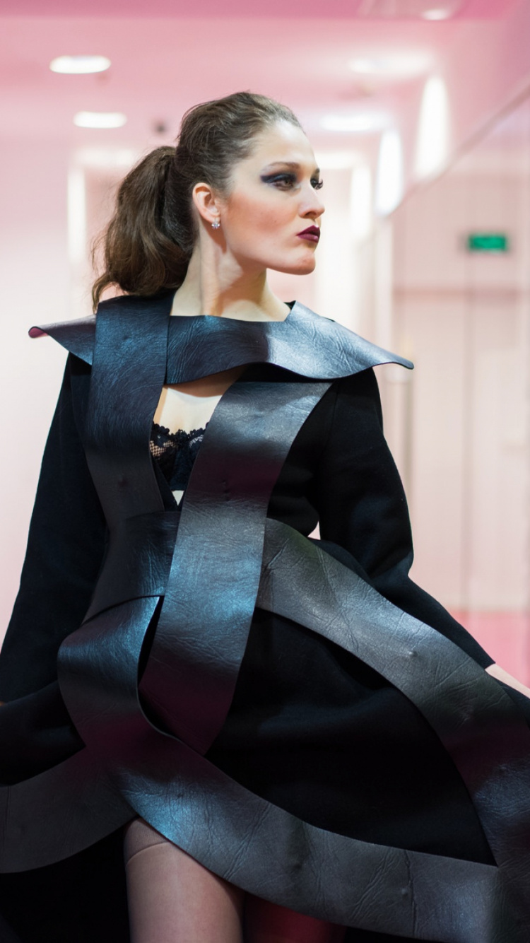 Modèle de Mode, Modèle, Costume, Beauté, Les Vêtements D'extérieur. Wallpaper in 750x1334 Resolution
