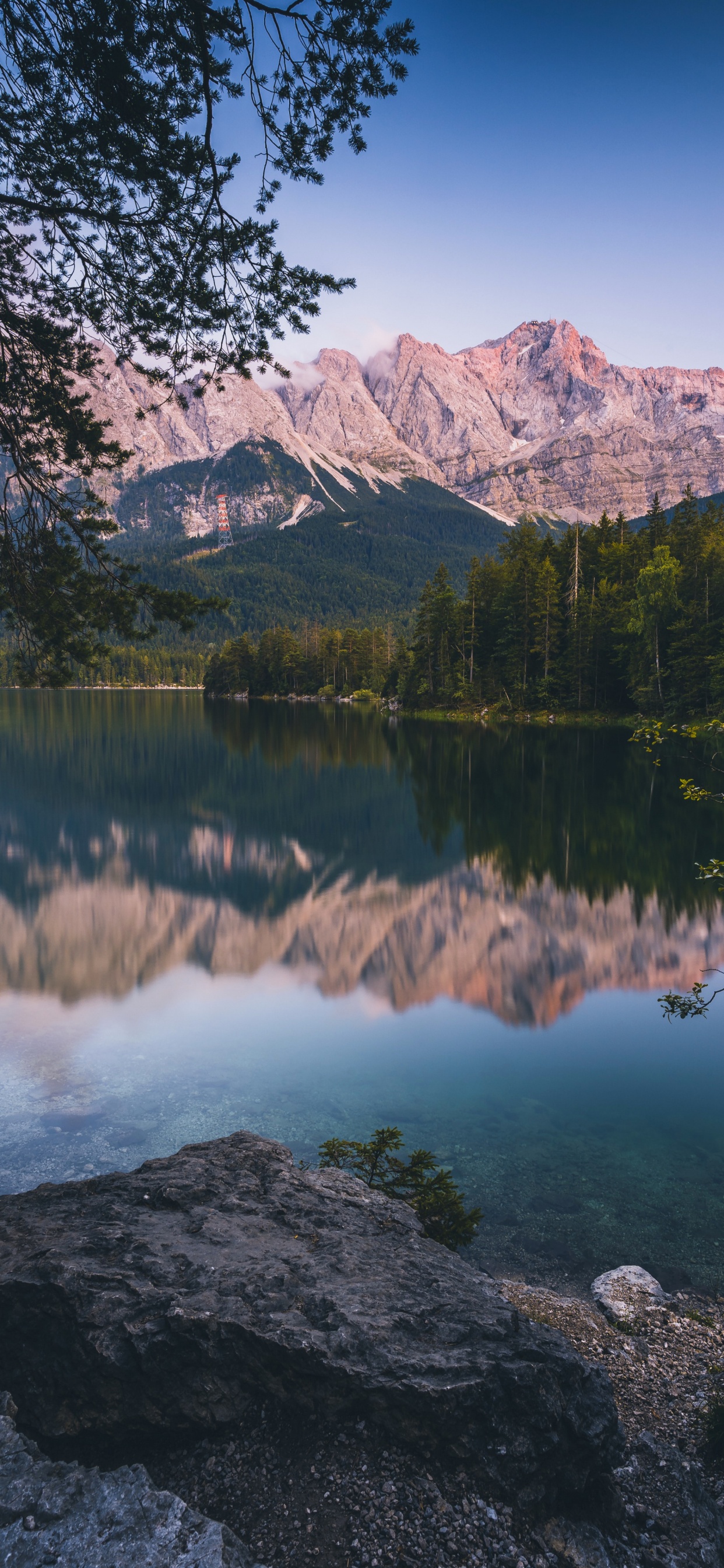 Réflexion, Eibsee, Zugspitze, Eau, Les Ressources en Eau. Wallpaper in 1242x2688 Resolution